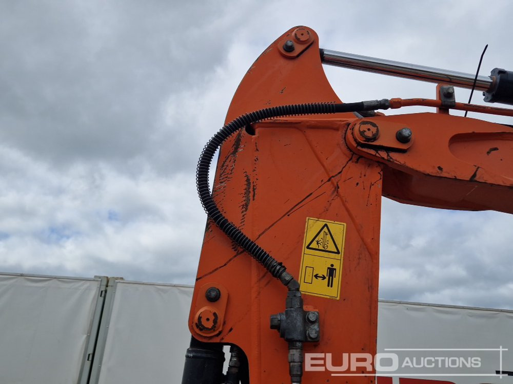Mini excavator 2018 Hitachi ZX33U-5A CLR: picture 12