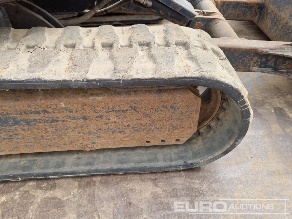 Mini excavator 2018 Hitachi ZX33U-5A CLR: picture 27
