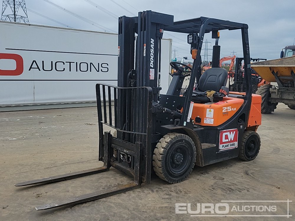 2020 Doosan D25GP - Forklift: picture 1 2020 Doosan D25GP - Forklift: picture 1