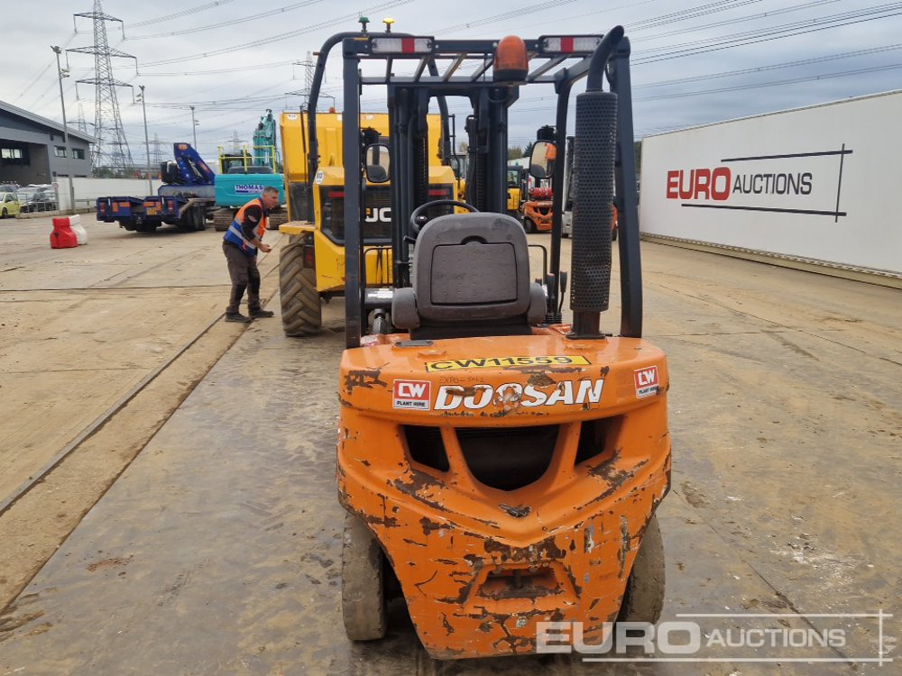 2021 Doosan D25GP - Forklift: picture 4 2021 Doosan D25GP - Forklift: picture 4