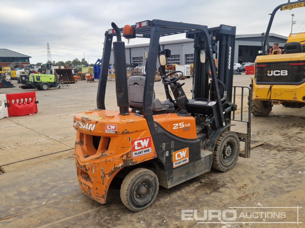 2021 Doosan D25GP - Forklift: picture 5 2021 Doosan D25GP - Forklift: picture 5