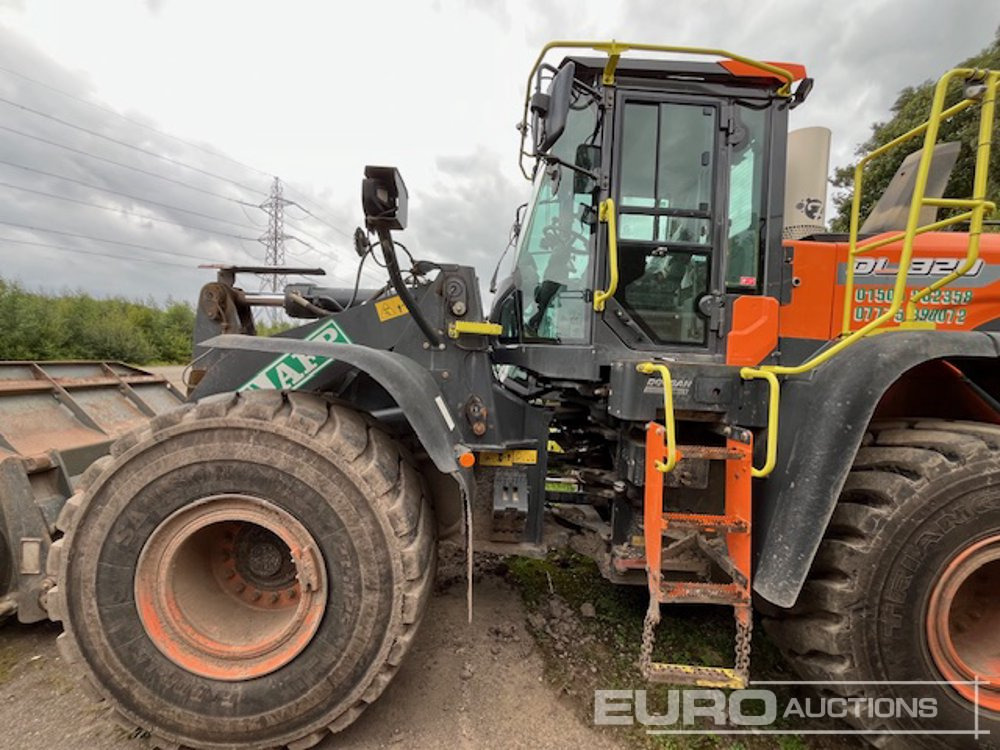2021 Doosan DL320-7 - Wheel loader: picture 2 2021 Doosan DL320-7 - Wheel loader: picture 2