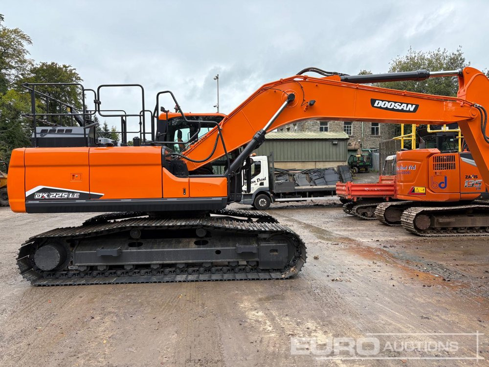 2021 Doosan DX225LC-5 - Crawler excavator: picture 1 2021 Doosan DX225LC-5 - Crawler excavator: picture 1