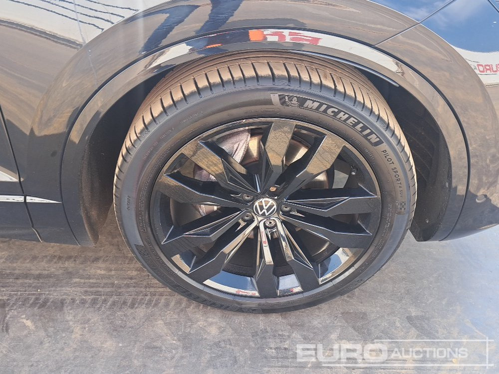 SUV 2021 Volkswagen Touareg: picture 15