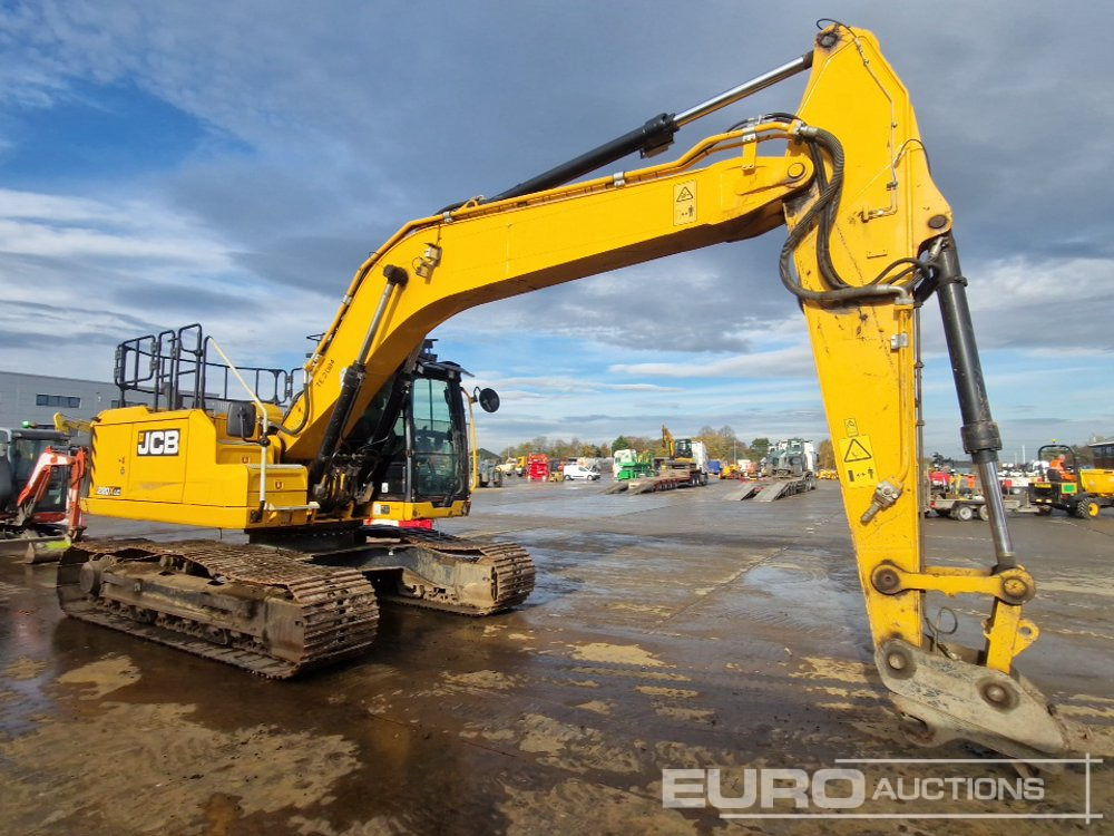 Crawler excavator 2022 JCB 220X LC: picture 7