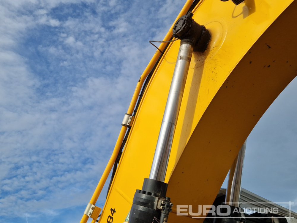 Crawler excavator 2022 JCB 220X LC: picture 17