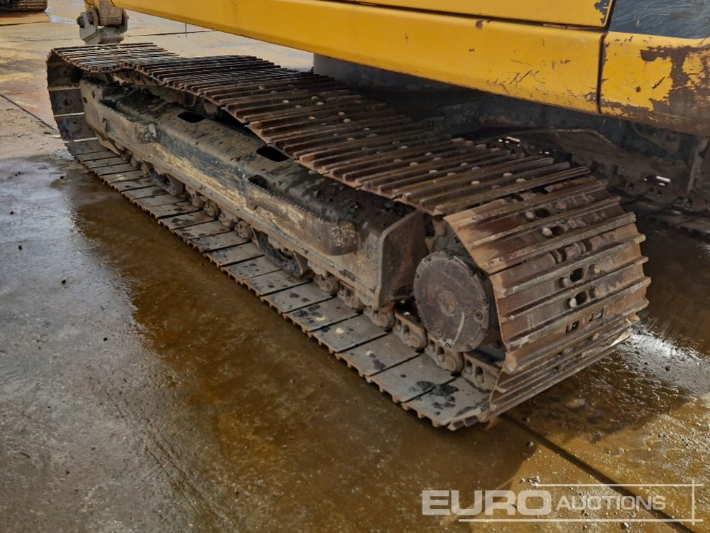 Crawler excavator 2022 JCB 220X LC: picture 12