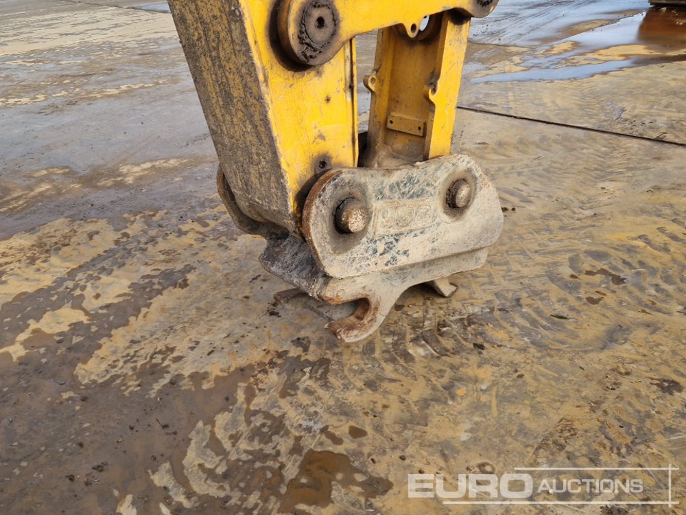 Crawler excavator 2022 JCB 220X LC: picture 41