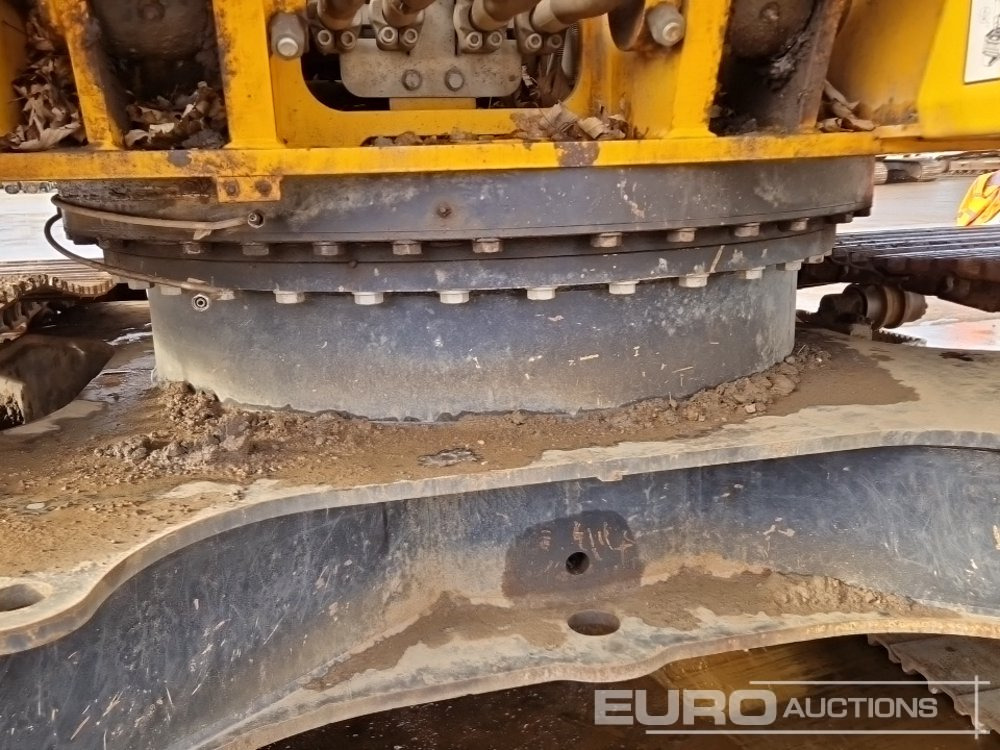 Crawler excavator 2022 JCB 220X LC: picture 24