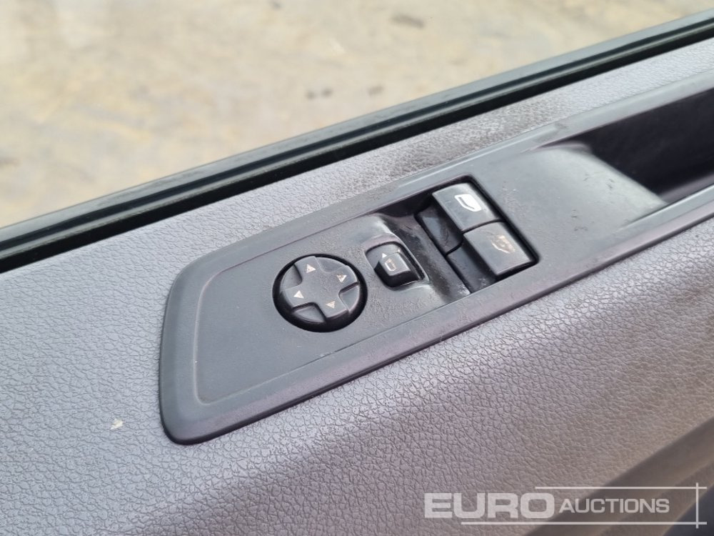 Small van 2022 Peugeot Expert: picture 33