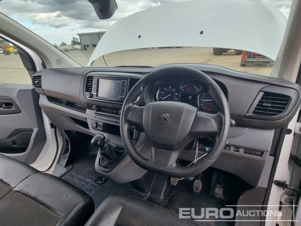 Small van 2022 Peugeot Expert: picture 29