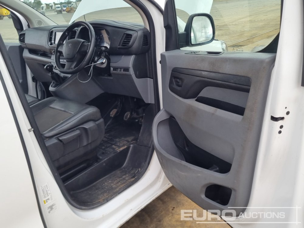 Small van 2022 Peugeot Expert: picture 26