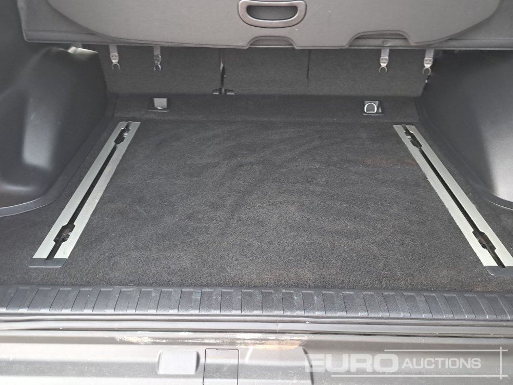 SUV 2022 Toyota Land Cruiser: picture 29