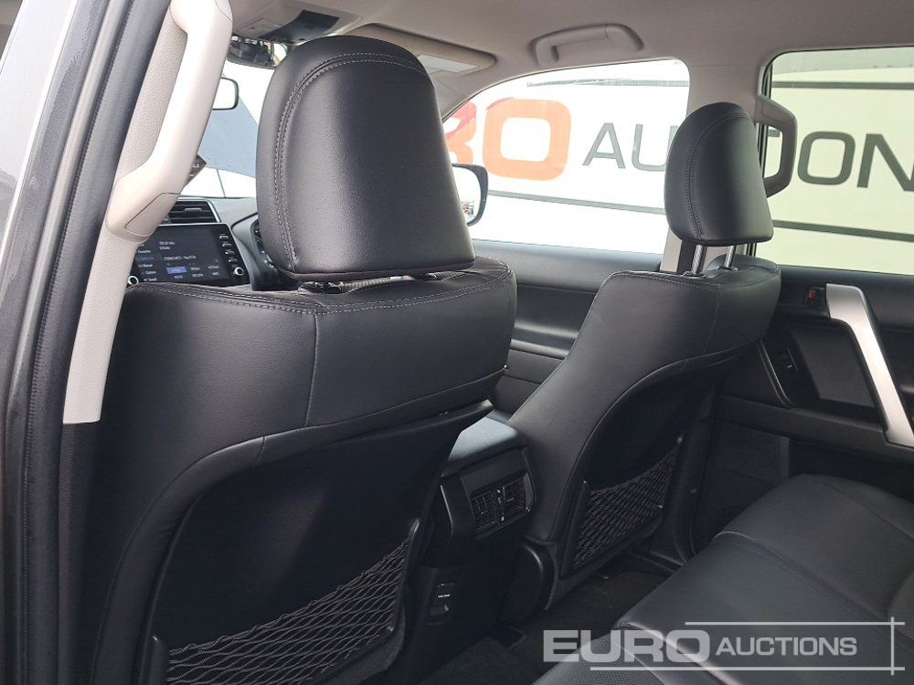 SUV 2022 Toyota Land Cruiser: picture 26