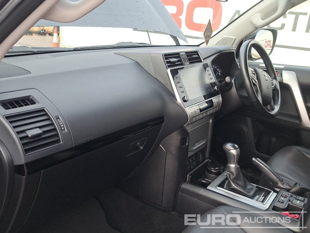 SUV 2022 Toyota Land Cruiser: picture 24