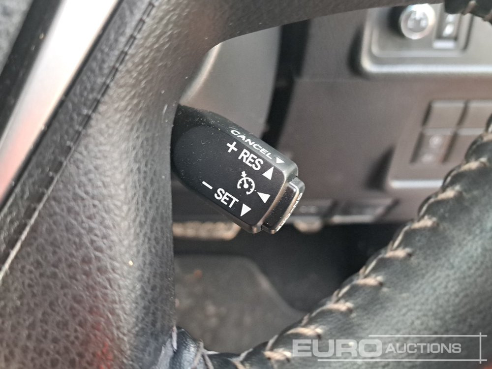 SUV 2022 Toyota Land Cruiser: picture 50