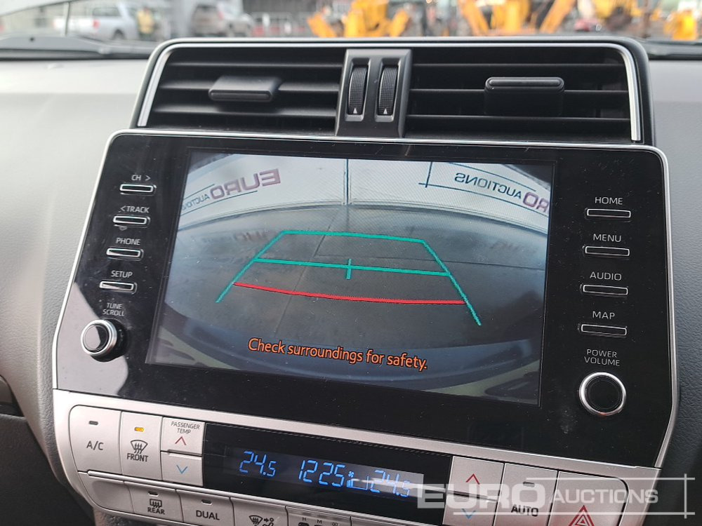 SUV 2022 Toyota Land Cruiser: picture 40