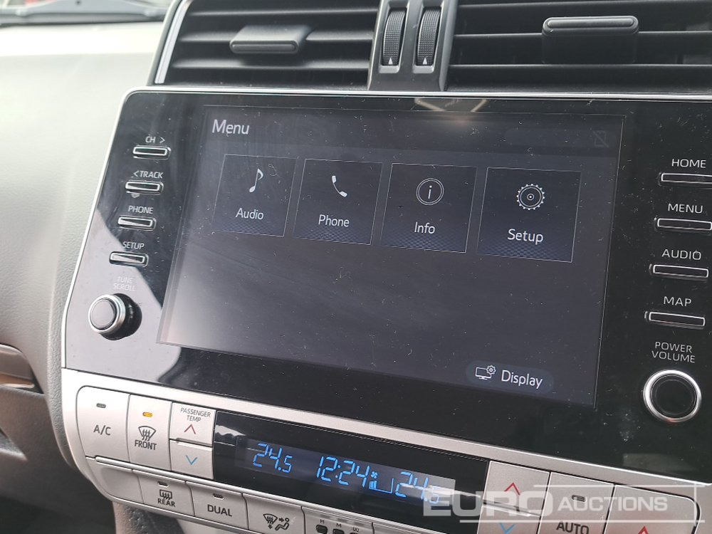 SUV 2022 Toyota Land Cruiser: picture 37