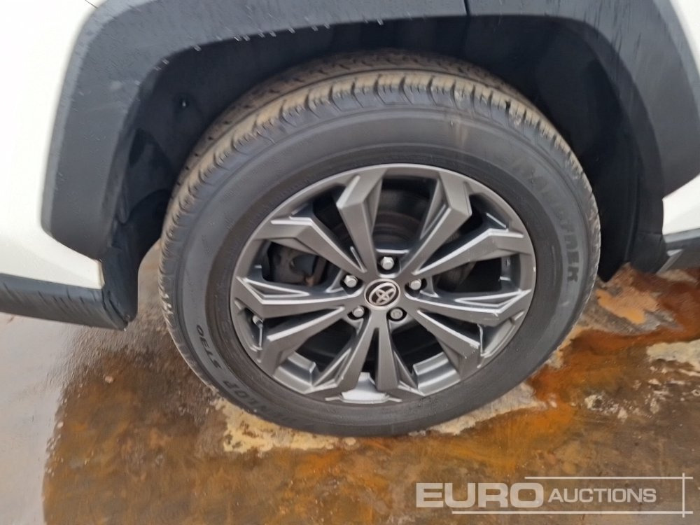 SUV 2022 Toyota RAV 4: picture 11