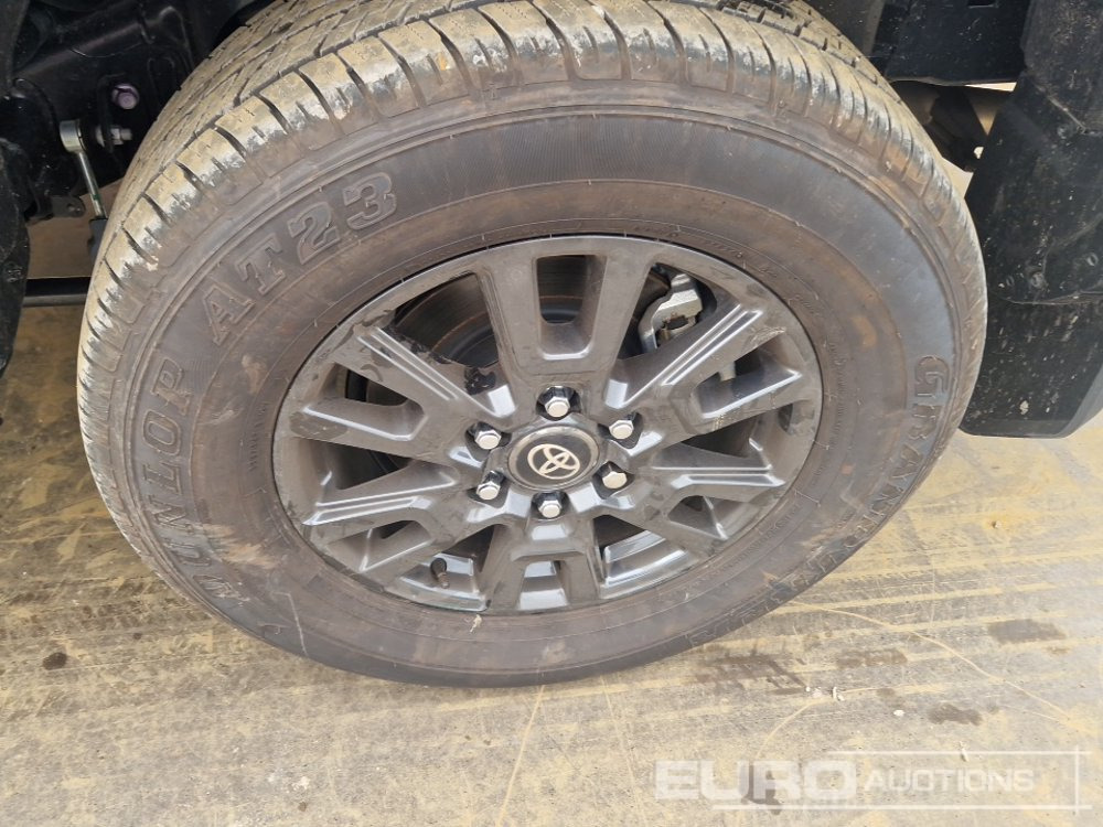 SUV 2024 Toyota Land Cruiser: picture 10