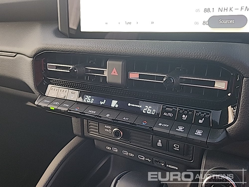 SUV 2025 Toyota Land Cruiser: picture 19