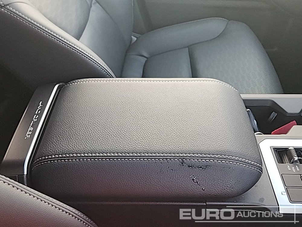 SUV 2025 Toyota Land Cruiser: picture 22