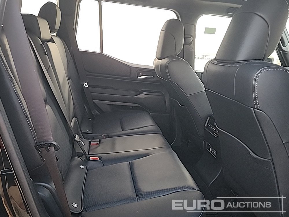 SUV 2025 Toyota Land Cruiser: picture 29