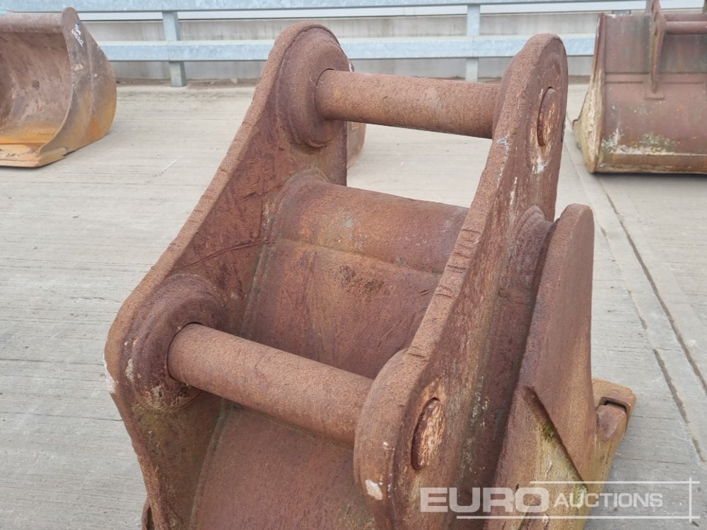 Bucket 24" Digging Bucket 80mm Pin to suit 20 Ton Excavator: picture 12
