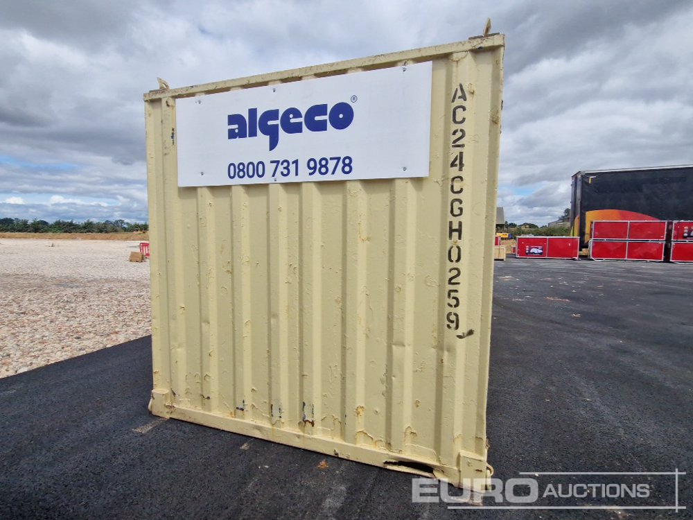 24' x 8' Store - Shipping container: picture 4 24' x 8' Store - Shipping container: picture 4