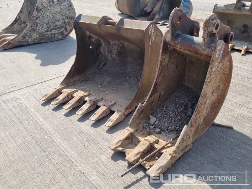 36", 18" Digging Bucket 45-50mm Pin to suit 4-8 Ton Excavator - Bucket: picture 1 36", 18" Digging Bucket 45-50mm Pin to suit 4-8 Ton Excavator - Bucket: picture 1