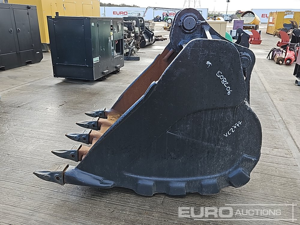 64" Digging Bucket 100mm Pin to suit 40 Ton Excavator - Bucket: picture 4 64" Digging Bucket 100mm Pin to suit 40 Ton Excavator - Bucket: picture 4