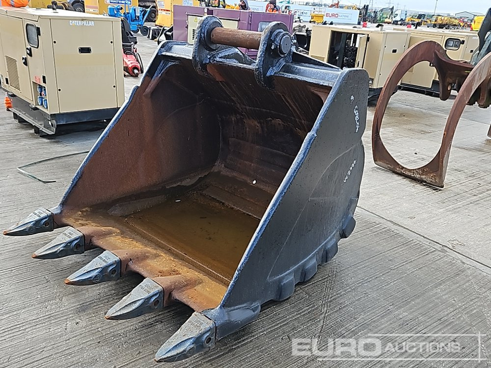 64" Digging Bucket 100mm Pin to suit 40 Ton Excavator - Bucket: picture 3 64" Digging Bucket 100mm Pin to suit 40 Ton Excavator - Bucket: picture 3