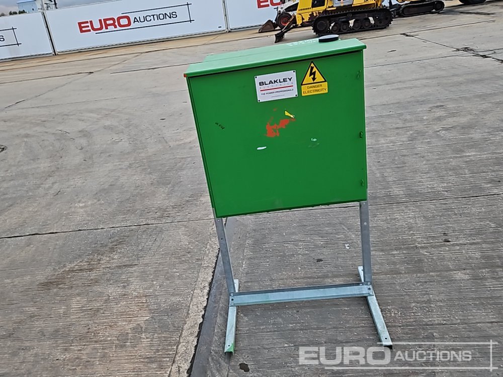 Blakley 400 Volt Distribution Board - Construction equipment: picture 4 Blakley 400 Volt Distribution Board - Construction equipment: picture 4
