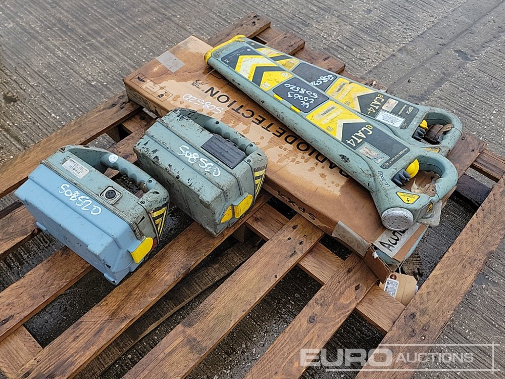 C.A.T4 Radio Dectector (3 of), Genny4 Radio Dectector - Construction equipment: picture 3 C.A.T4 Radio Dectector (3 of), Genny4 Radio Dectector - Construction equipment: picture 3