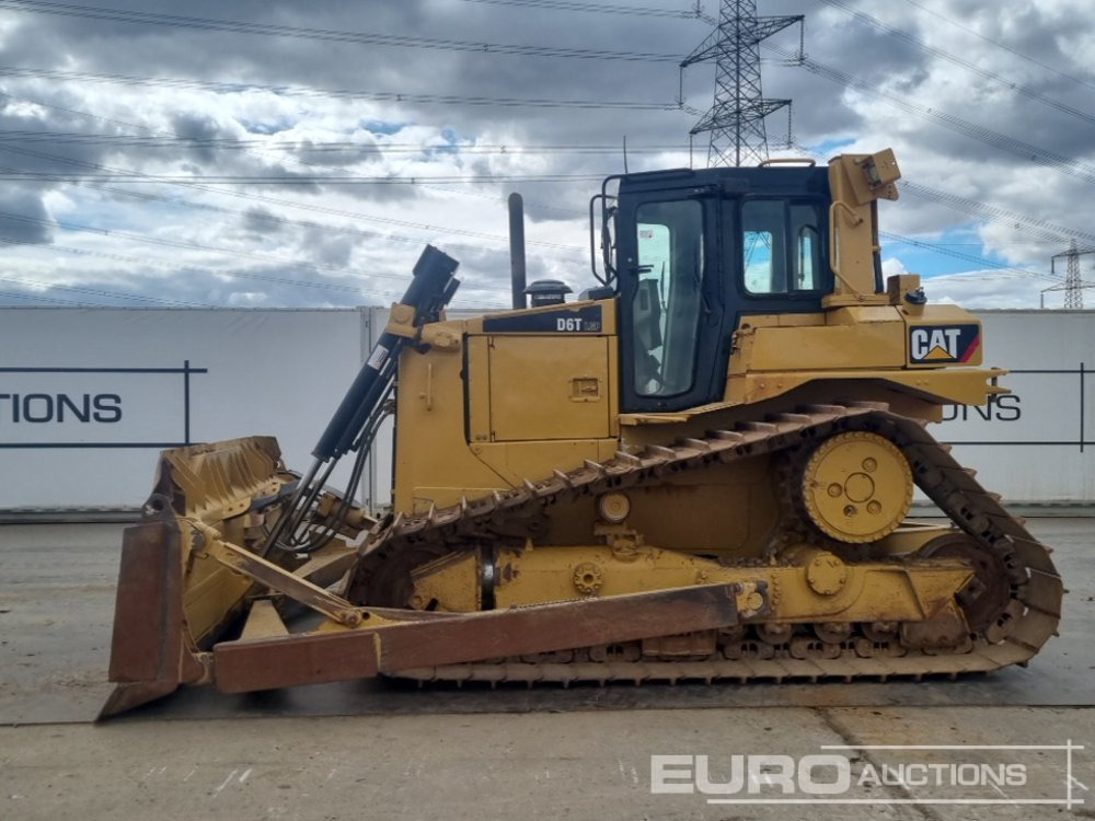 CAT D6T LGP - Bulldozer: picture 2 CAT D6T LGP - Bulldozer: picture 2