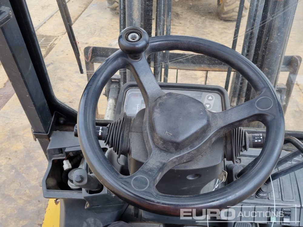 Forklift CAT GP25NT: picture 20