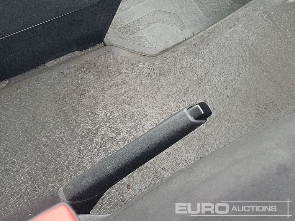 Commercial truck 2020 Volkswagen Crafter CR35: picture 30