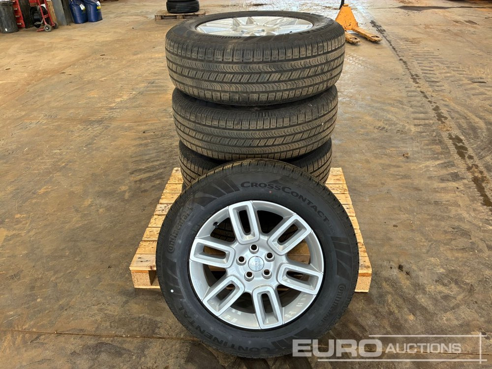 Tire Continental Cross Contact 255/65R19 Tyre & Land Rover Rims to suit Land Rover Defender (5 of) (Delivery Miles Only): picture 10