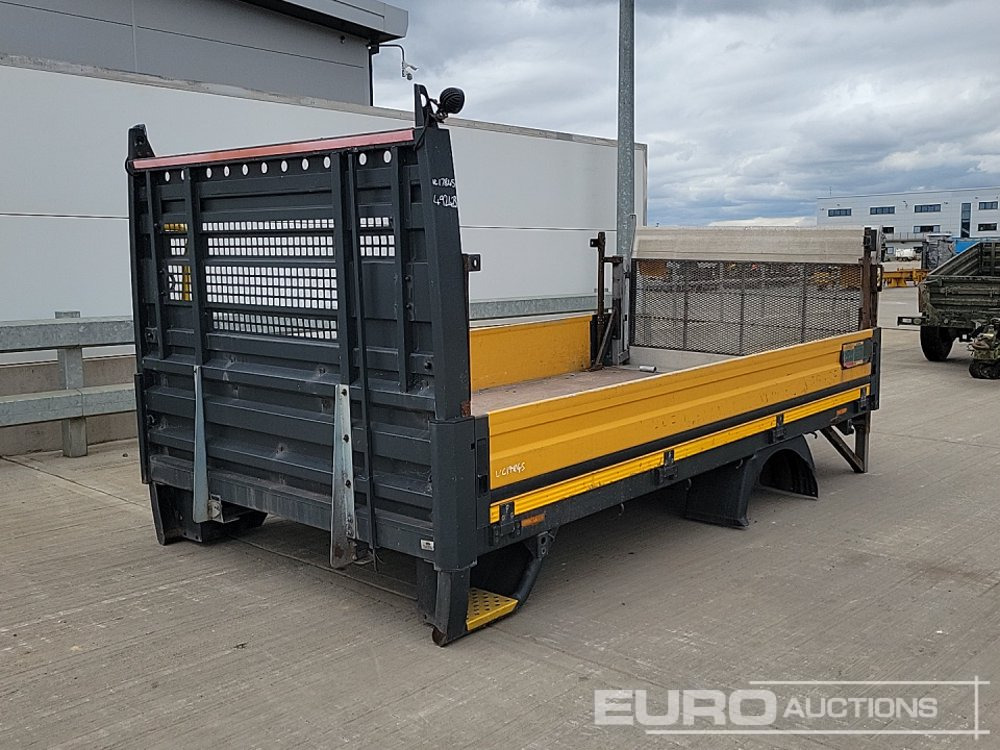 Dropside Flatbed Body, Tail Lift to suit Pick Up Van - Flatbed body: picture 1 Dropside Flatbed Body, Tail Lift to suit Pick Up Van - Flatbed body: picture 1