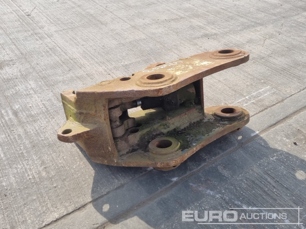 Hydraulic Double Lock QH 65mm Pin to suit 13 Ton Excavator - Quick coupler: picture 3 Hydraulic Double Lock QH 65mm Pin to suit 13 Ton Excavator - Quick coupler: picture 3
