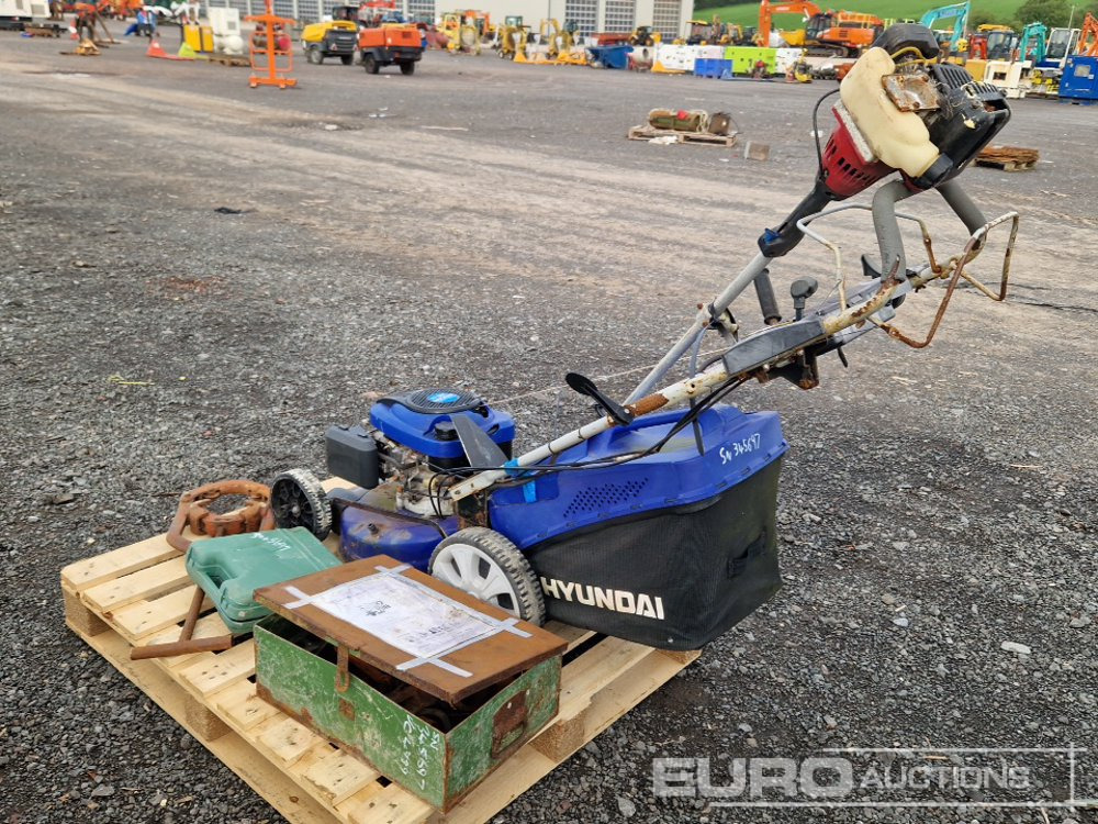 Hyundai Petrol Lawn Mower, Homeelite Strimmer, 6" Pipe Cutter, 240 Volt Drill, Pipeline Drilling Kit - Construction equipment: picture 2 Hyundai Petrol Lawn Mower, Homeelite Strimmer, 6" Pipe Cutter, 240 Volt Drill, Pipeline Drilling Kit - Construction equipment: picture 2