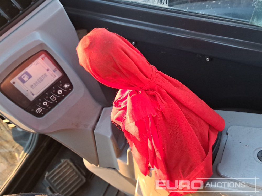 Mini excavator Kubota KX163-5: picture 35