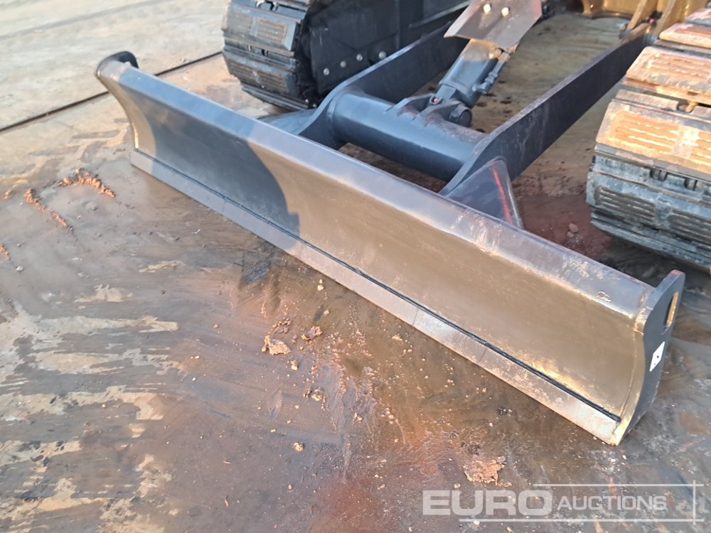 Mini excavator Kubota KX163-5: picture 30