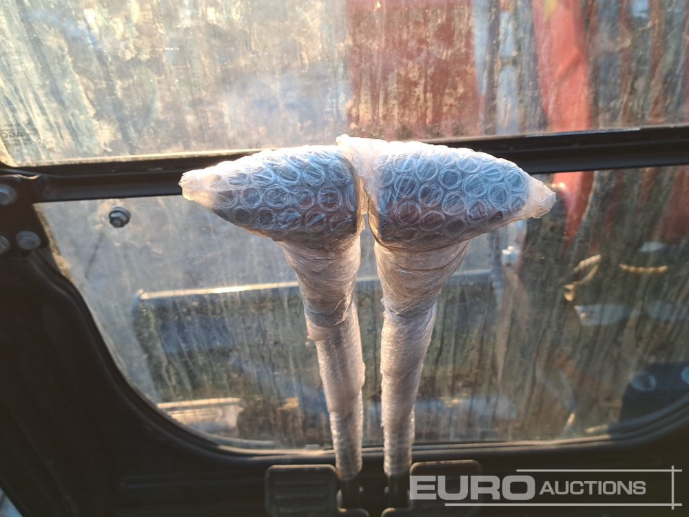 Mini excavator Kubota KX163-5: picture 32