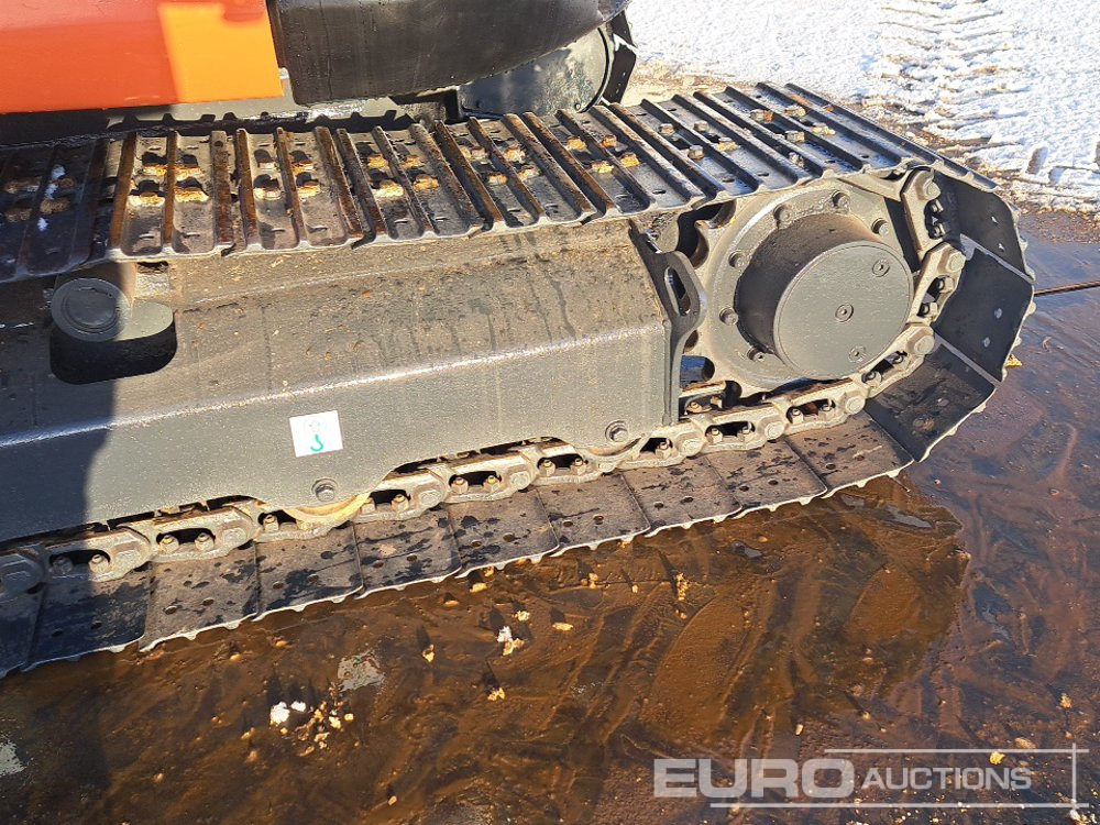 Mini excavator Kubota U55-4: picture 10