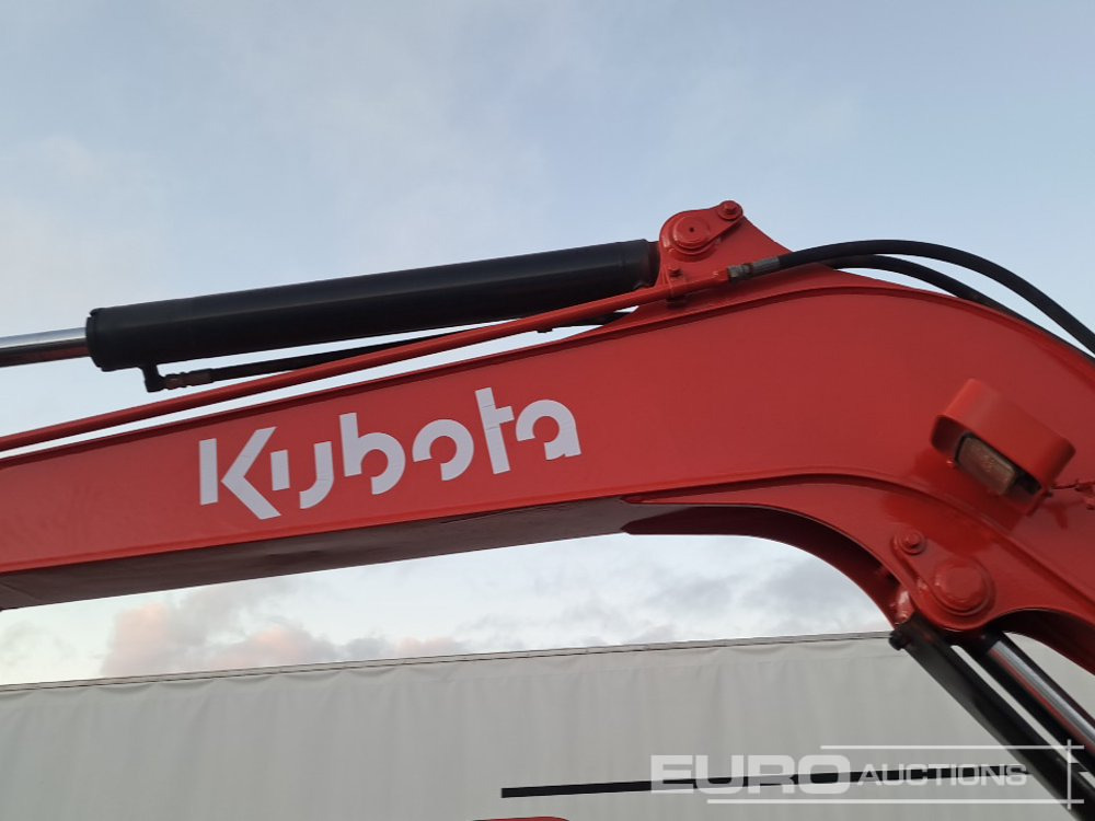 Mini excavator Kubota U55-4: picture 24