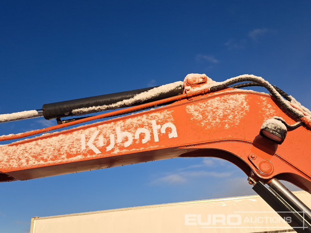 Mini excavator Kubota U55-4: picture 23