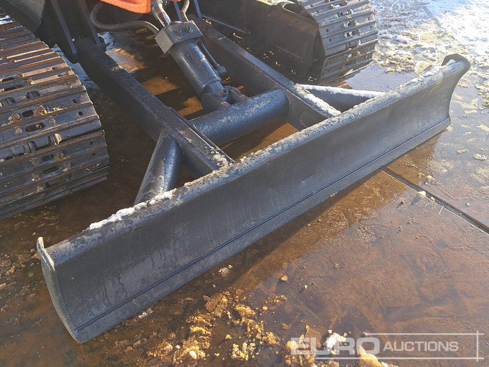 Mini excavator Kubota U55-4: picture 13