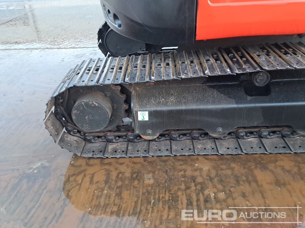 Mini excavator Kubota U55-4: picture 11