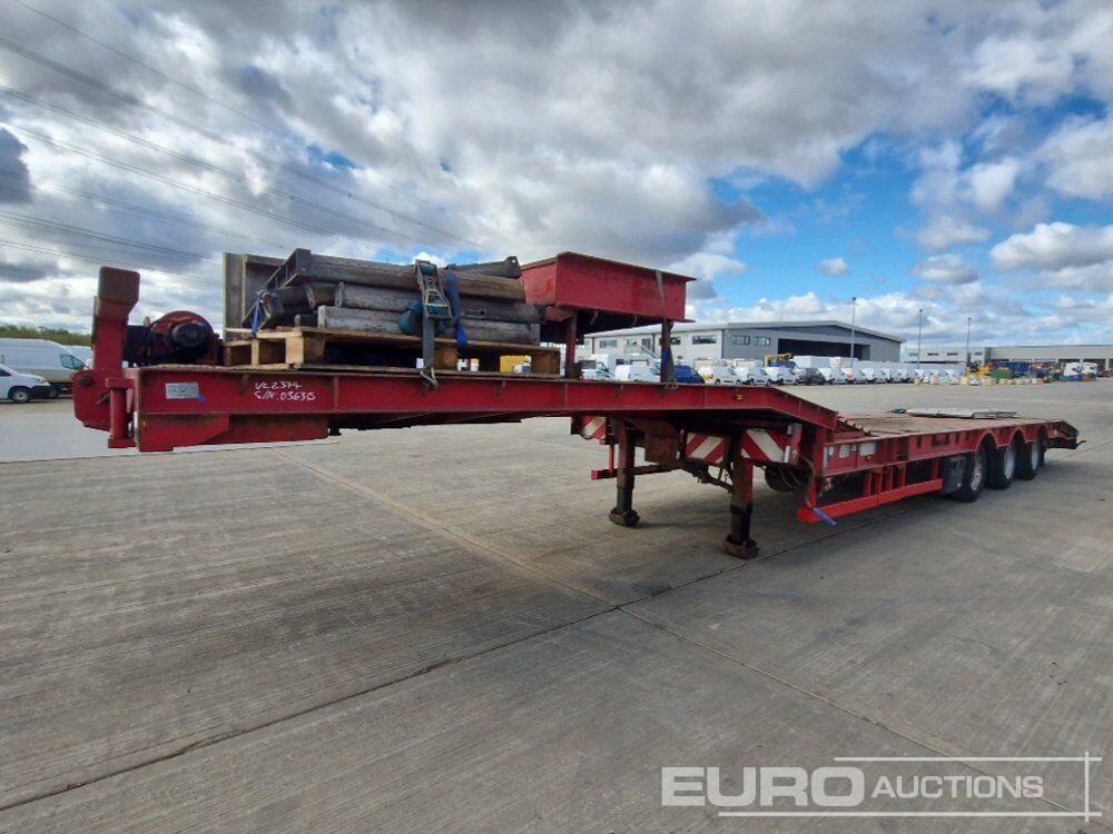M&G Trailers Ltd, Step Frame Low Loader Tri Axle Rear Steering, 3m Extendable C/w Out Riggers & Alloy Ramps - Low loader trailer: picture 1 M&G Trailers Ltd, Step Frame Low Loader Tri Axle Rear Steering, 3m Extendable C/w Out Riggers & Alloy Ramps - Low loader trailer: picture 1